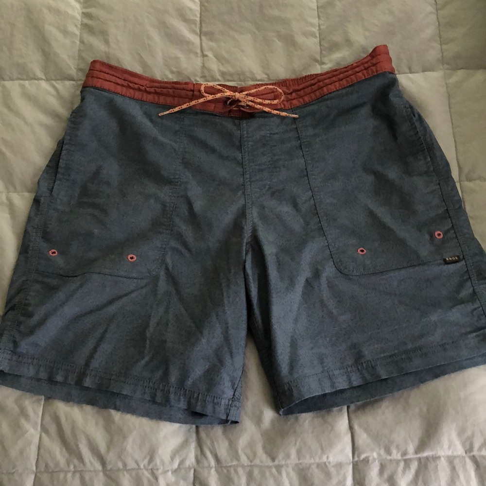 Howler men’s shorts
